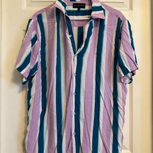 No boundaries purple and white striped short sleeve button up shirt